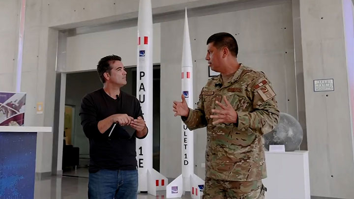 <span>Del Perú al espacio</span>