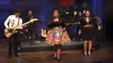 Homenaje a Dina Páucar