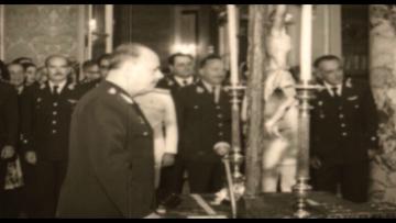 Velasco toma juramento a Francisco Morales Bermúdez